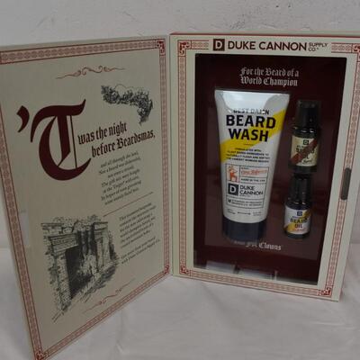 Duke Cannon â€The Beard that Stole Christmasâ€ Beard Grooming Set - New