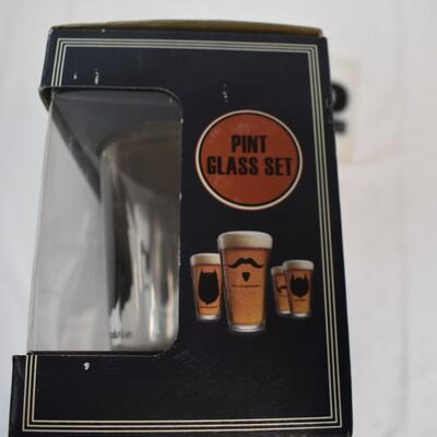 4 Pint Glasses Set, Beard Styles - New