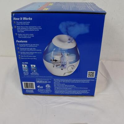 Mini FilterFree CoolMist Humidifier, Scent Pad Tech (Hole in Box) - New