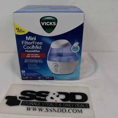 Mini FilterFree CoolMist Humidifier, Scent Pad Tech (Hole in Box) - New