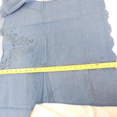 Blue Eyelet & Lace Women's Shirt, approx size XL/2XL - New