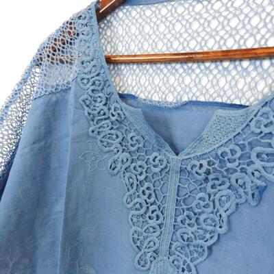 Blue Eyelet & Lace Women's Shirt, approx size XL/2XL - New