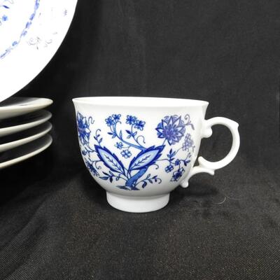 5 Place Setting China Plates & Cups: "Christina Porcelain" by Seltman Weldmann