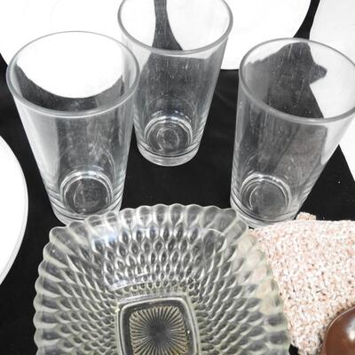 18 pc Kitchen Lot: 3 Dinner & 6 Cup Plates, 3 Cups, 3 Glasses, Candy Dish, etc