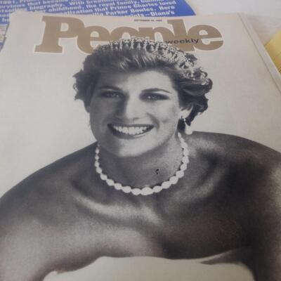 Collection of Lady Diana Magazines