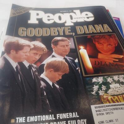 Collection of Lady Diana Magazines