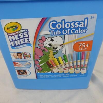 Crayola Colossal Tub of Color, Near New, Open