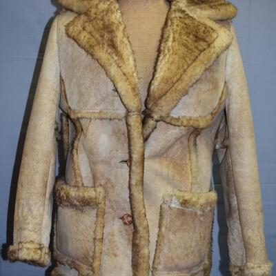 Women light brown sued with wool detailing wood buttons