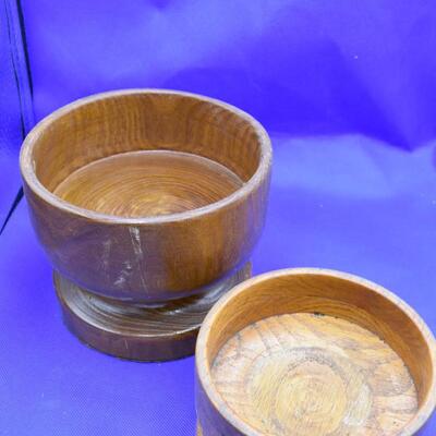 Set of wooden bowls