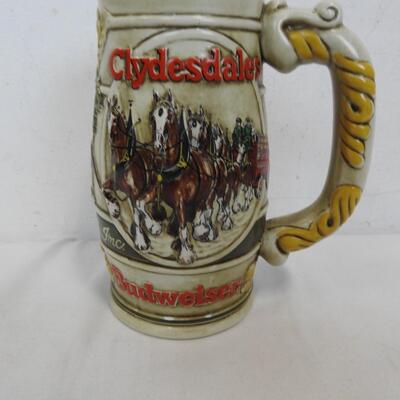 1983 Vintage Budweiser Holiday Stein, Good Condition