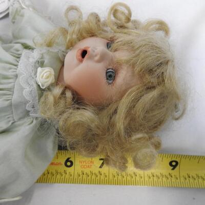 2 Porcelain Dolls w/Vintage Hat Box Style Cases, Additional Clothing, Fan
