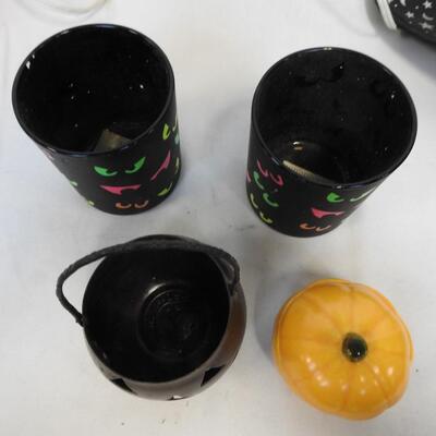15pc Halloween Lot: Light Up Jack-o-Lantern-WORKS, Shelf Sitters, Ceramic Ghosts