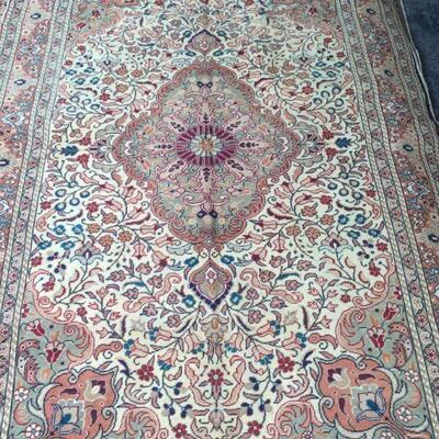 Fine quality,  Turkish Hand Knotted Vintage Rugs, 6' X 9'                         
on Perfect Conditions 
Retail Price= $4900...