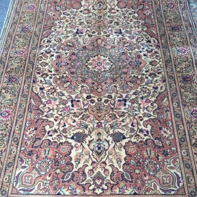 Fine quality,  Turkish Hand Knotted Vintage Rugs, 6' X 9'                         
on Perfect Conditions 
Retail Price= $4900...