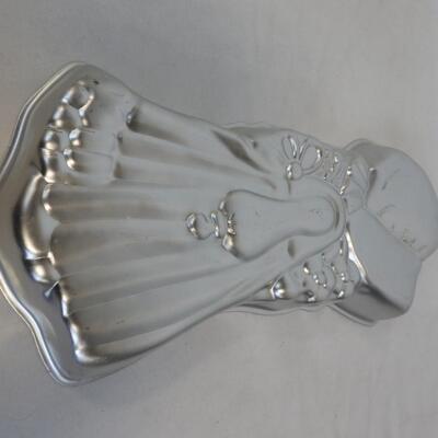 Wilton 1975 Holly Hobbie Cake Pan W/Paper, Vintage