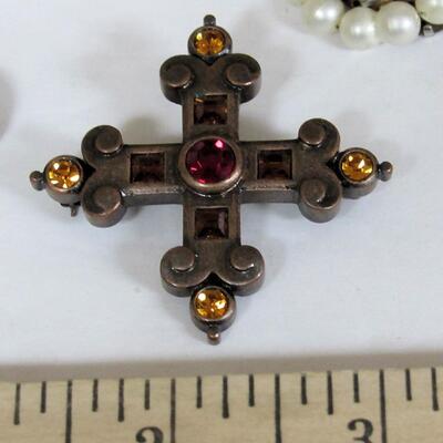 Vintage Jewelry Lot, Earrings, Cufflinks and Pin