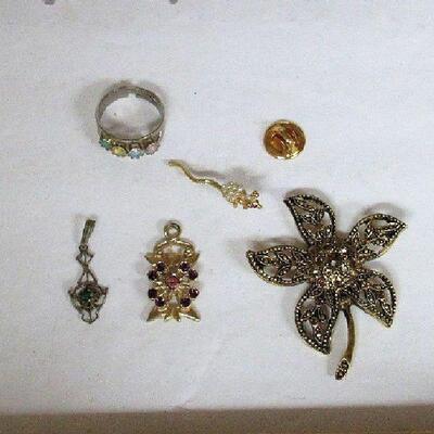 Mixed Lot of Rhinestone Jewelry and Costume Ring, Cute Little Mouse Lapel Pin