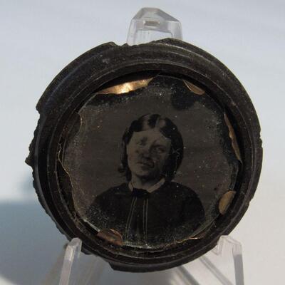 Antique Tin Type Portrait in Old Bakelite? Case, Case as is