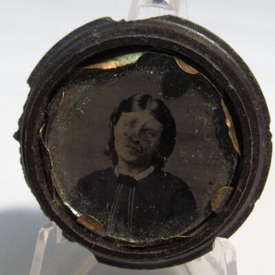 Antique Tin Type Portrait in Old Bakelite? Case, Case as is