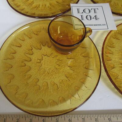 Sunburst Pattern Snack Sets, Indiana Glass Co, In Box