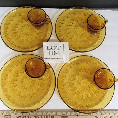 Sunburst Pattern Snack Sets, Indiana Glass Co, In Box