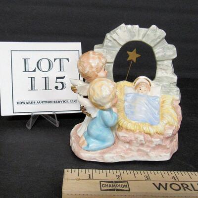 George Good Nativity Music Box, Plays Silent Night, Works, Nice