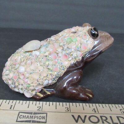 Small Pottery Frog With Shells Bank