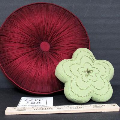 2 Fancy Decorative Pillows
