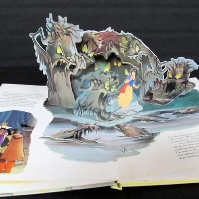 1993 Snow White Pop Up Book