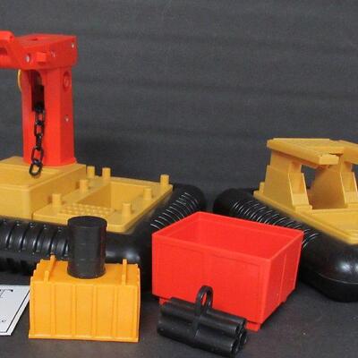Fisher Price Off Shore Cargo Base #945