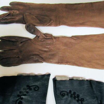 Lot of Vintage Ladies Gloves and Vintage Swim Shoes