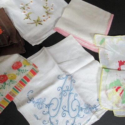 Lot of Vintage Ladies Hankies