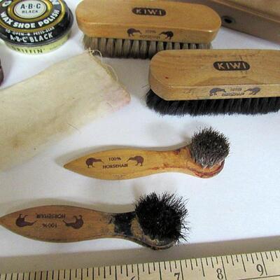 Vintage Kiwi Shoe Shine Set