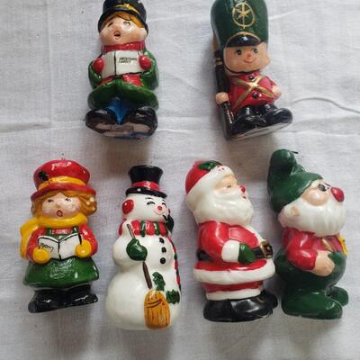 Holiday candle lot of 6