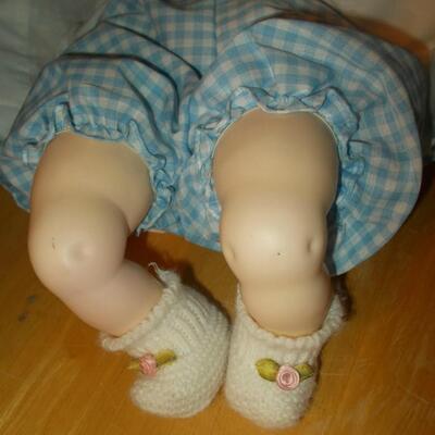 1977 Madame Alexander 14" Blonde Pussycat Doll with working crier!  Near mint condition.