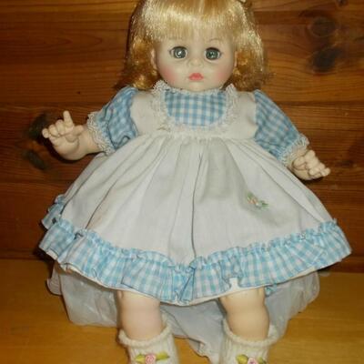1977 Madame Alexander 14" Blonde Pussycat Doll with working crier!  Near mint condition.
