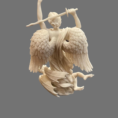 L'Archange Saint Michel Alabaster Statue