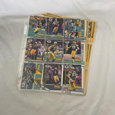 -110- Packers | Mixed Stack Of Football Cards