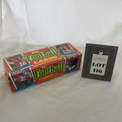 -116- Football Cards | 1990 Complete Sealed Set