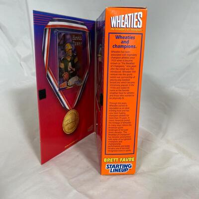 -136- Brett Favre | Wheaties Starting Lineup Figure