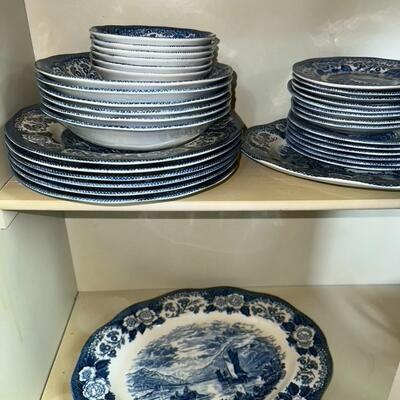 Lochs of Scotland Royal Warwick England China Set
