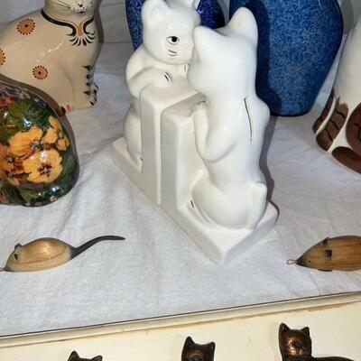 Cat Decor Decorations Lot