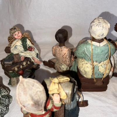 Signed Sarah's Attic Huge Lot Of Figures