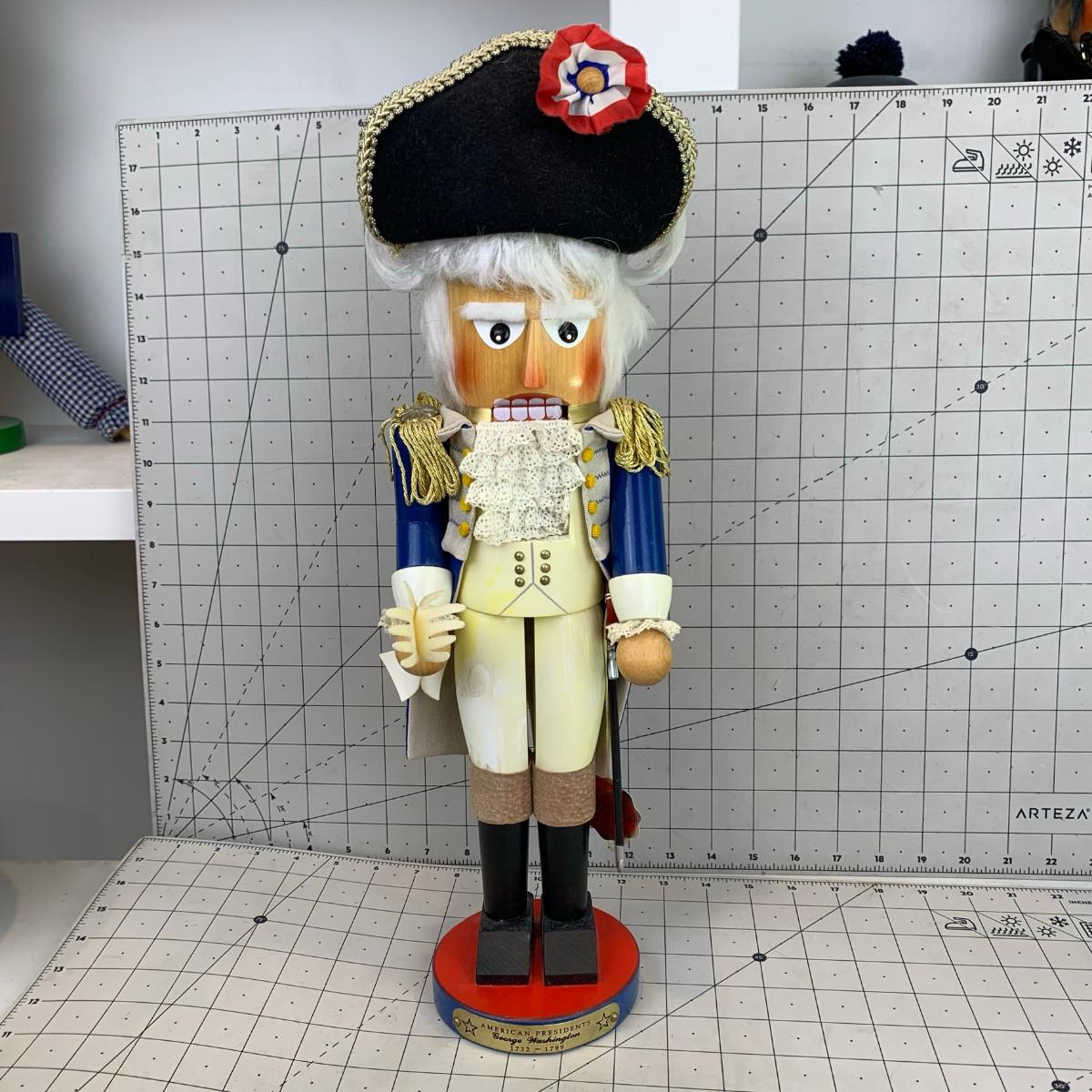 #34 *SIGNED* Steinbach George Washington Nutcracker | EstateSales.org