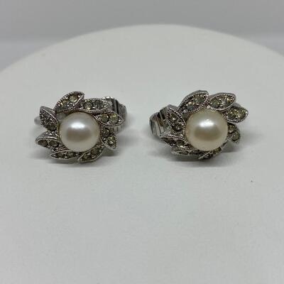 LOTJ23: Vintage Clip On Pearl and Rhinestone Earrings
