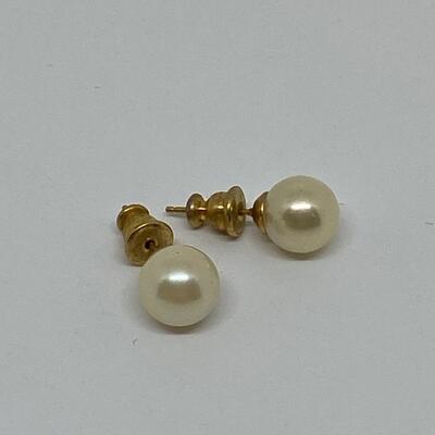 LOTJ49: Vintage Faux Pearl Necklace, Bracelet and Pierced Earrings