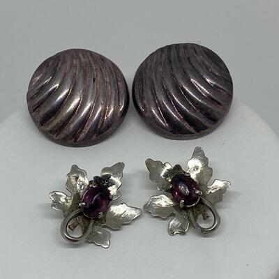 LOTJ65: Two Pair of Vintage Sterling Silver Earrings