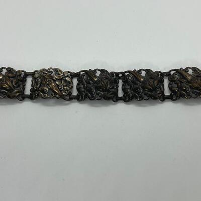 LOTJ81: Vintage Five-Panel Repousse Link Bracelet