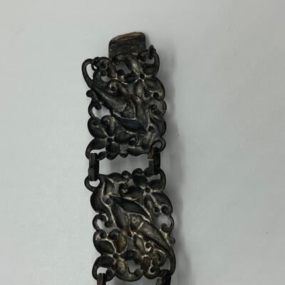 LOTJ81: Vintage Five-Panel Repousse Link Bracelet