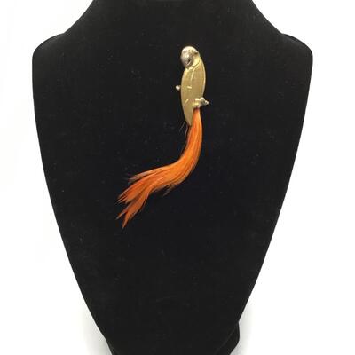 LOTJ122: Hallmarked Vintage Brass Parrot Brooch with Long Feather Tail